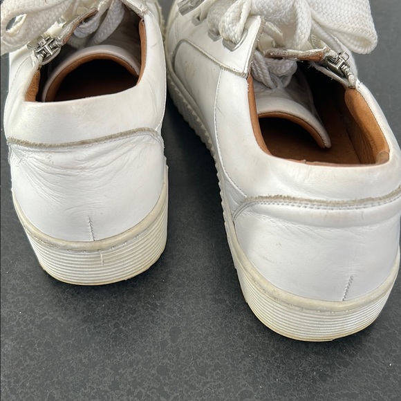 EOS Women's White Sneakers - Picture 7 of 8